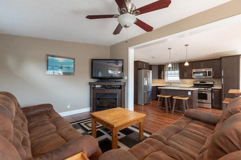 56 Jasper Heights Mini Lakes Home for Sale